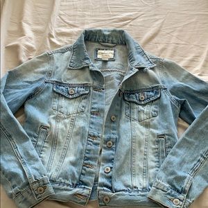 Light wash jean jacket